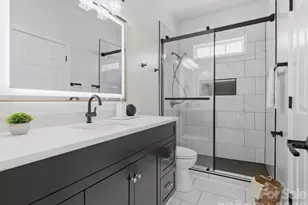 7702 Harrington Woods Rd, Charlotte, NC 28269 - Photo 18