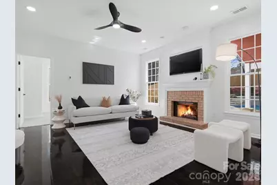 7702 Harrington Woods Road, Charlotte, NC 28269 - Photo 12