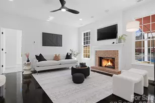 7702 Harrington Woods Rd, Charlotte, NC 28269 - Photo 12