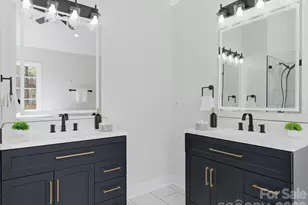 7702 Harrington Woods Rd, Charlotte, NC 28269 - Photo 28