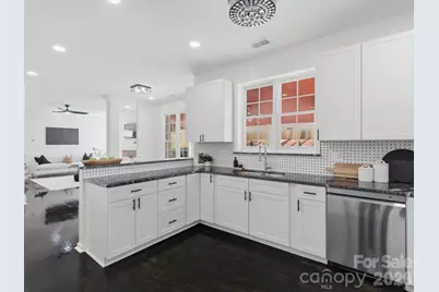 7702 Harrington Woods Road, Charlotte, NC 28269 - Photo 16