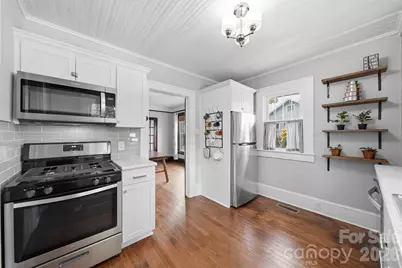 201 East Avenue, Morganton, NC 28655 - Photo 12