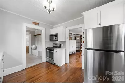 201 East Avenue, Morganton, NC 28655 - Photo 14