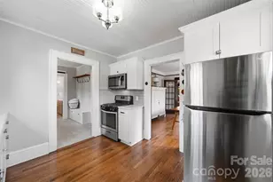 201 East Ave, Morganton, NC 28655 - Photo 14