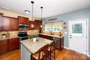 7046 Meyer Rd, Fort Mill, SC 29715 - Photo 8