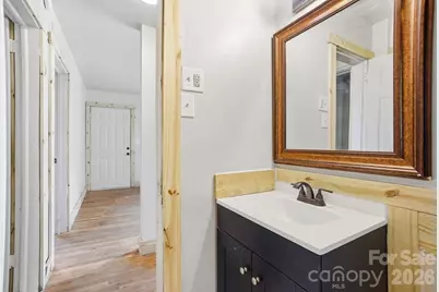 1716 Catherine Simmons Avenue, Charlotte, NC 28216 - Photo 18