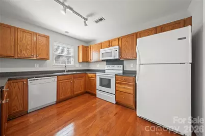 1040 Castle Rock Court, Concord, NC 28025 - Photo 4