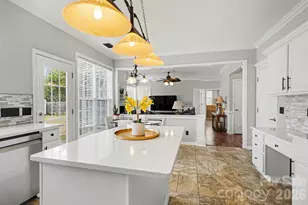 8727 Fieldcroft Dr, Charlotte, NC 28277 - Photo 8