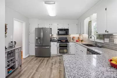 3918 Plum Street, Conover, NC 28613 - Photo 6