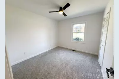 1423 Chelveston Drive, Charlotte, NC 28208 - Photo 10