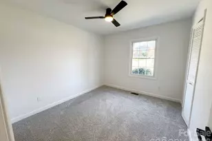 1423 Chelveston Dr, Charlotte, NC 28208 - Photo 10