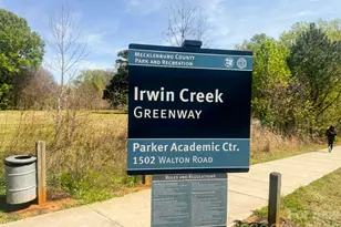 1423 Chelveston Dr, Charlotte, NC 28208 - Photo 22