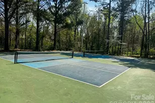 1423 Chelveston Dr, Charlotte, NC 28208 - Photo 26