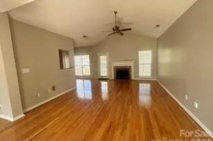 3508 Mayspring Pl, Charlotte, NC 28269 - Photo 2