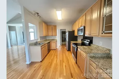 3508 Mayspring Place, Charlotte, NC 28269 - Photo 8