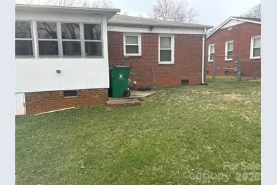 2912 Coronet Way, Charlotte, NC 28208 - Photo 2