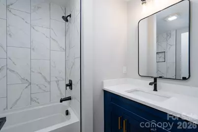 912 B Rhode Island Avenue NW, Kannapolis, NC 28083 - Photo 6