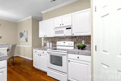 8501 Tonawanda Drive, Charlotte, NC 28277 - Photo 14