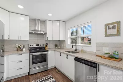 1642 Washington Avenue, Charlotte, NC 28216 - Photo 8