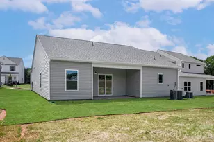 6726 Fairford Dr, Charlotte, NC 28215 - Photo 2