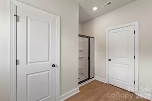 6726 Fairford Dr, Charlotte, NC 28215 - Photo 16