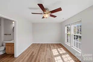 4957 Sunburst Ln, Charlotte, NC 28213 - Photo 4