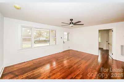 1522 7th Avenue Drive SW, Hickory, NC 28602 - Photo 6