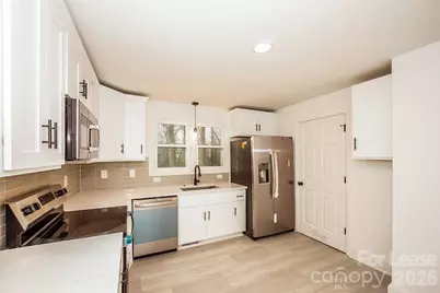 1522 7th Avenue Drive SW, Hickory, NC 28602 - Photo 10