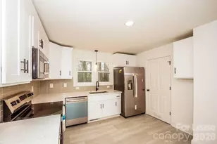 1522 7th Ave Dr SW, Hickory, NC 28602 - Photo 10