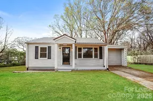 1522 7th Ave Dr SW, Hickory, NC 28602 - Photo 1