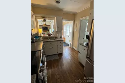 2009 Hassell Place, Charlotte, NC 28209 - Photo 34