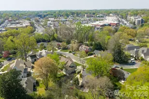 2009 Hassell Pl, Charlotte, NC 28209 - Photo 2