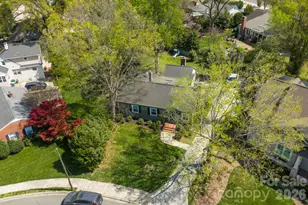 2009 Hassell Pl, Charlotte, NC 28209 - Photo 6