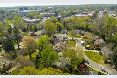 2009 Hassell Place, Charlotte, NC 28209 - Photo 4