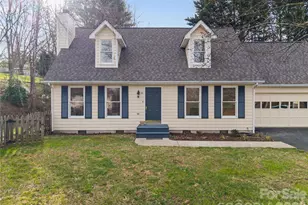 10 Orchard Pl, Weaverville, NC 28787 - Photo 2