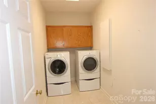 6604 Lowesville Ln, Stanley, NC 28164 - Photo 24