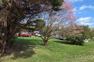 1797 Sprouse St, Lincolnton, NC 28092 - Photo 2