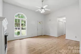 716 King St, Waxhaw, NC 28173 - Photo 10