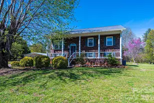 2681 Tumbleweed Dr, Lenoir, NC 28645 - Photo 1