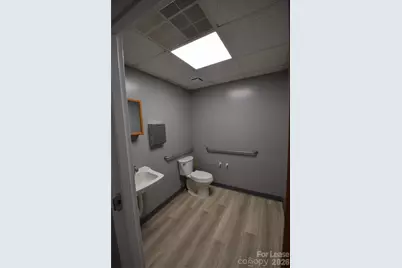 6120 Brookshire Boulevard #S, Charlotte, NC 28216 - Photo 4