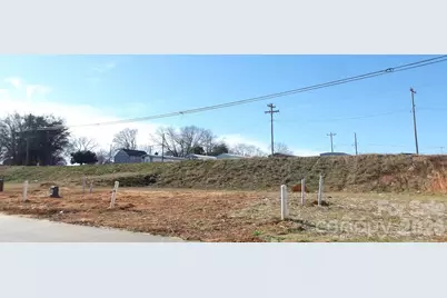 1968 W Davidson Avenue, Gastonia, NC 28052 - Photo 2