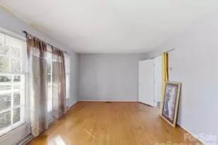 2523 Briargrove Dr, Charlotte, NC 28215 - Photo 10