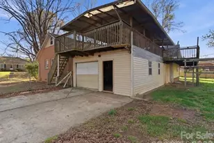 2523 Briargrove Dr, Charlotte, NC 28215 - Photo 24