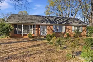 2523 Briargrove Dr, Charlotte, NC 28215 - Photo 1