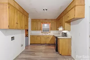 2523 Briargrove Dr, Charlotte, NC 28215 - Photo 8