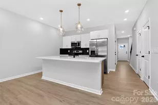 341 N Hoskins Rd, Charlotte, NC 28216 - Photo 18