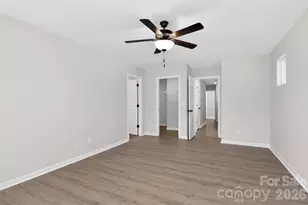 341 N Hoskins Rd, Charlotte, NC 28216 - Photo 12