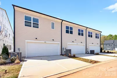 8426 Discovery Lane, Charlotte, NC 28216 - Photo 32