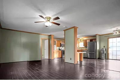 308 E Cleveland Avenue, Bessemer City, NC 28016 - Photo 4