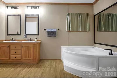 308 E Cleveland Avenue, Bessemer City, NC 28016 - Photo 20